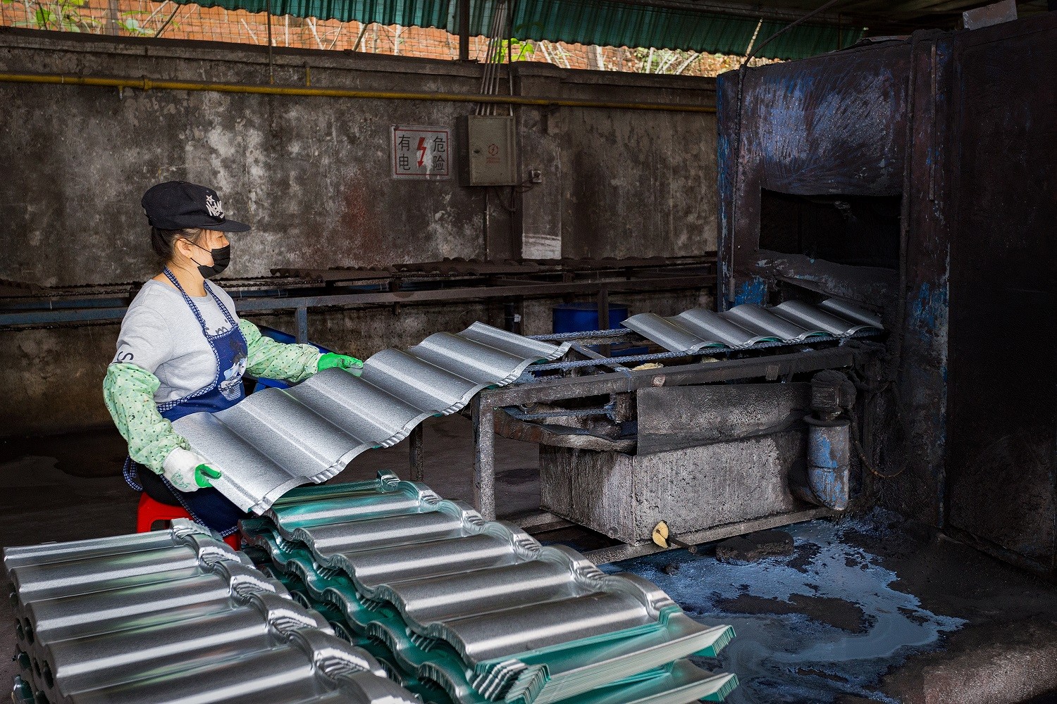 New Sunlight Roof steel shingles company for Warehouse-31